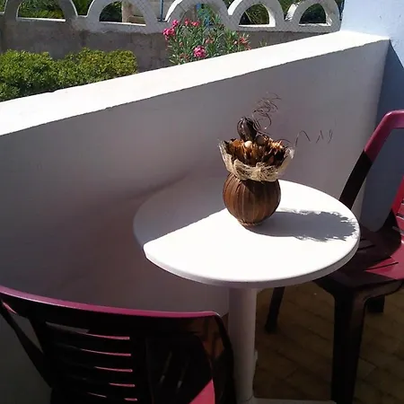 Room In Studio - Rock Garden Apartments By The Beach בית הארחה Pefki (Rhodes)